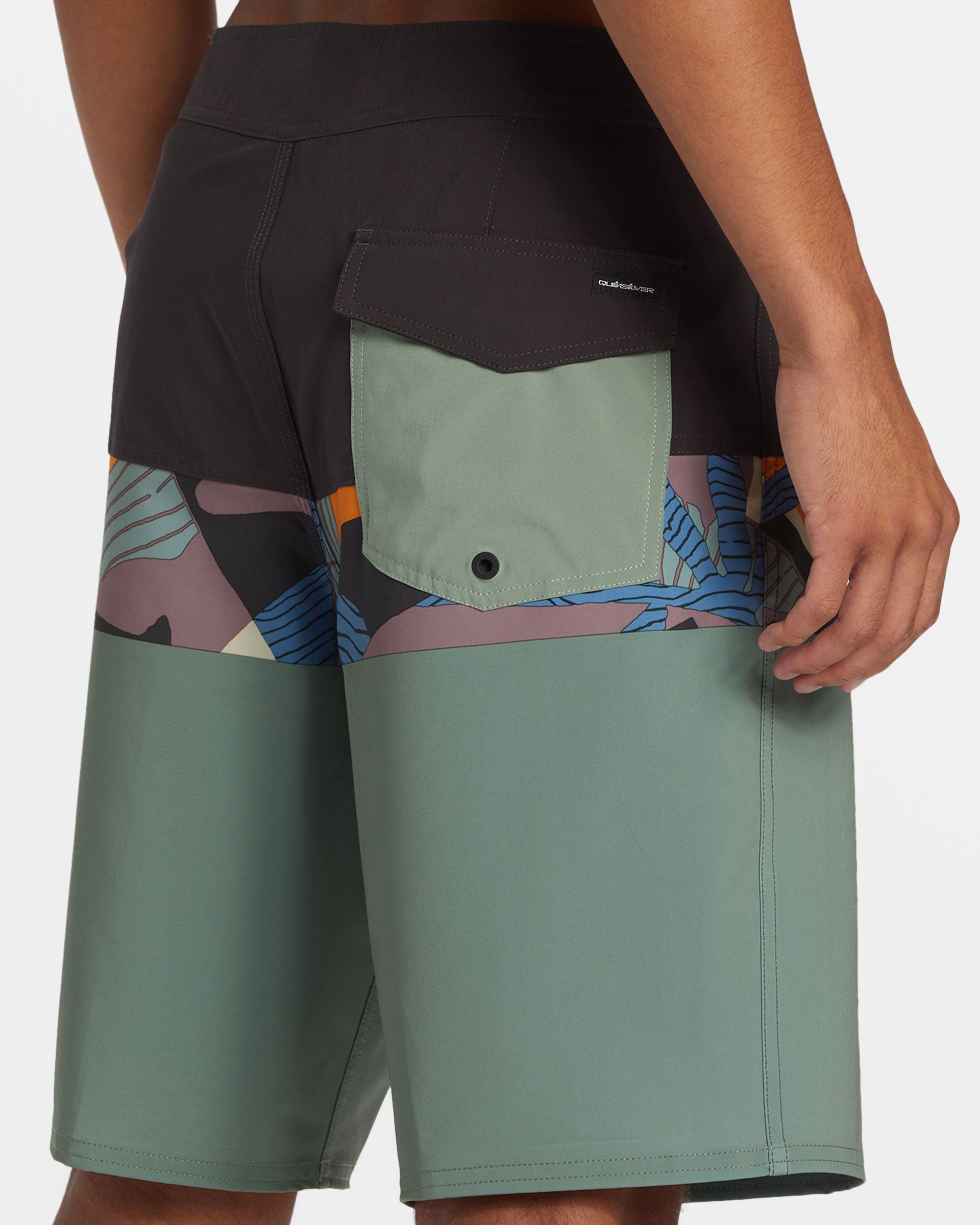 Surfsilk-Panel-20"-Boardshorts-Sea-Spray-6