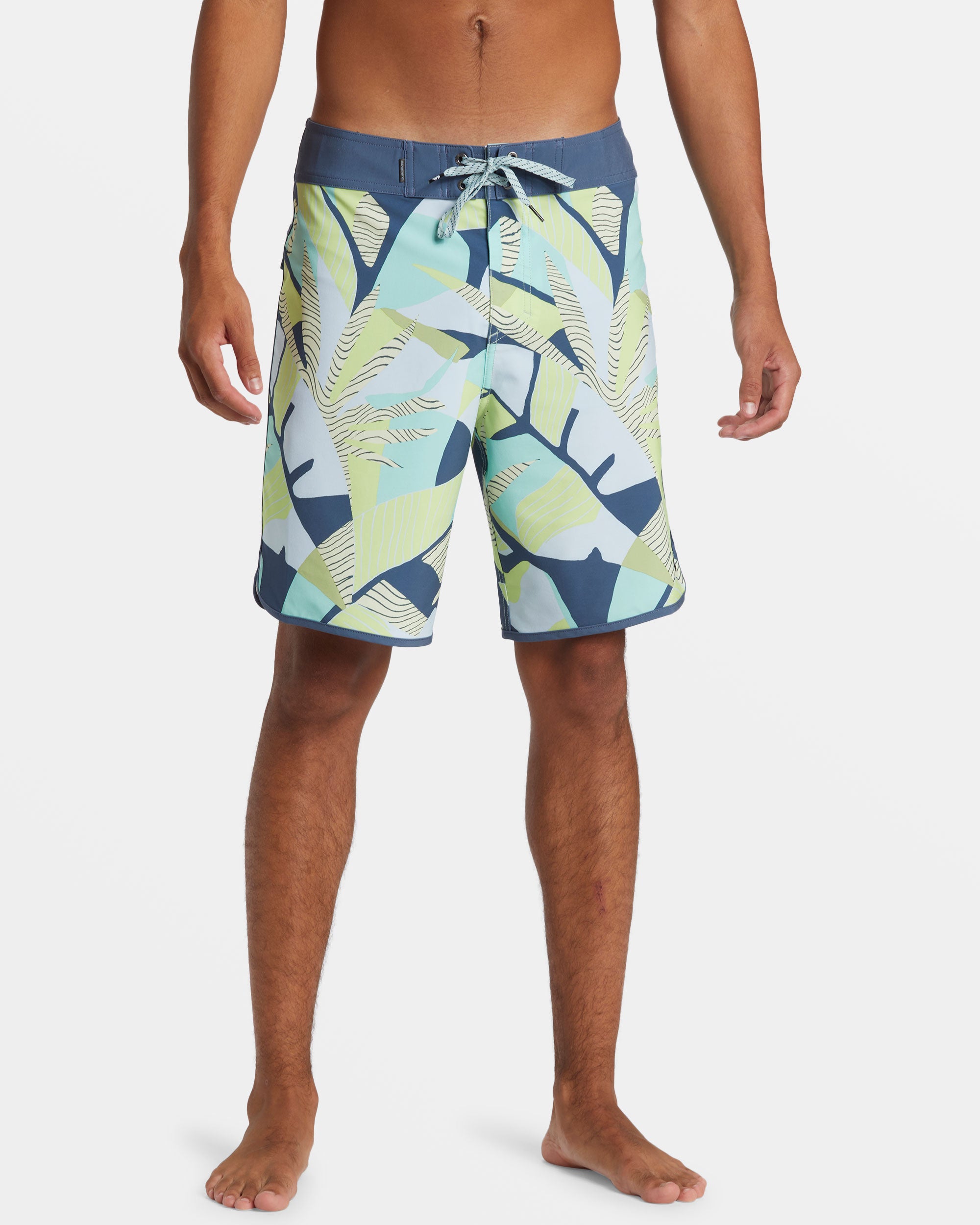Surfsilk-Scallop-19"-Boardshorts-Aquifer-1