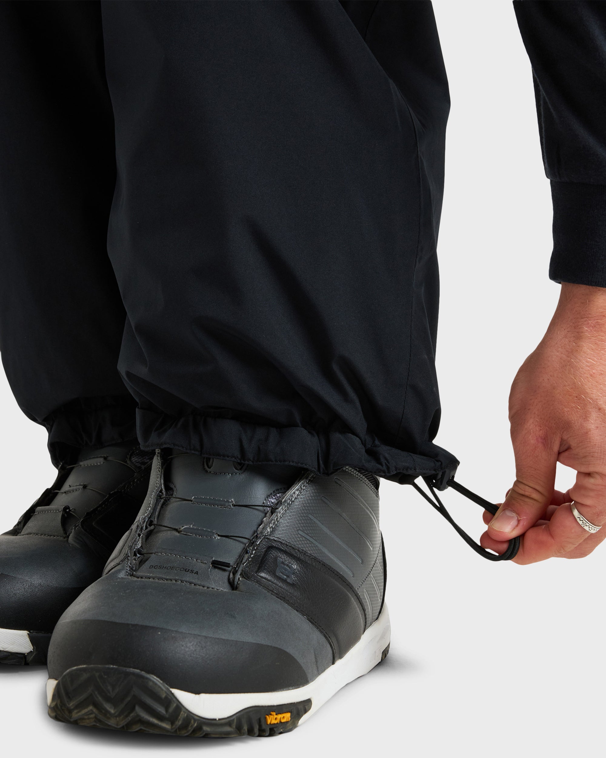 High-Altitude-Gore-Tex-Snowboard-pants-Black.-9