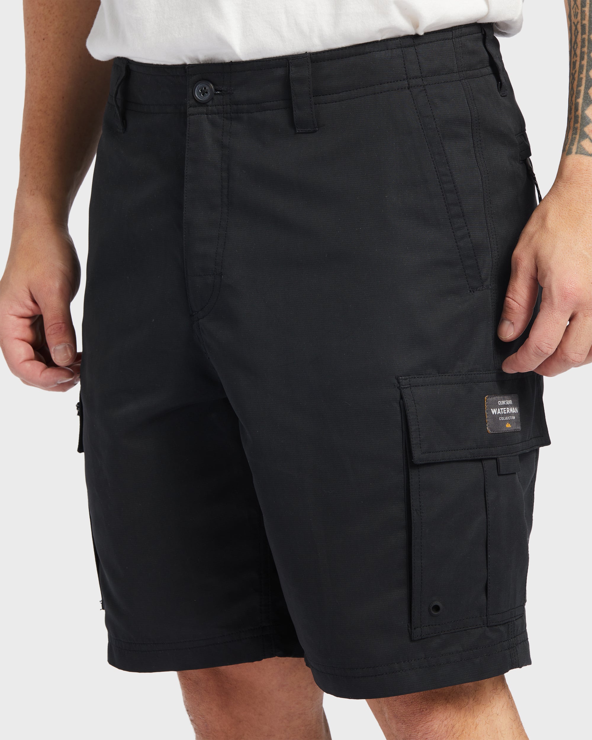 Waterman-Maldive-Atoll-20"-Cargo-Shorts-Black-4
