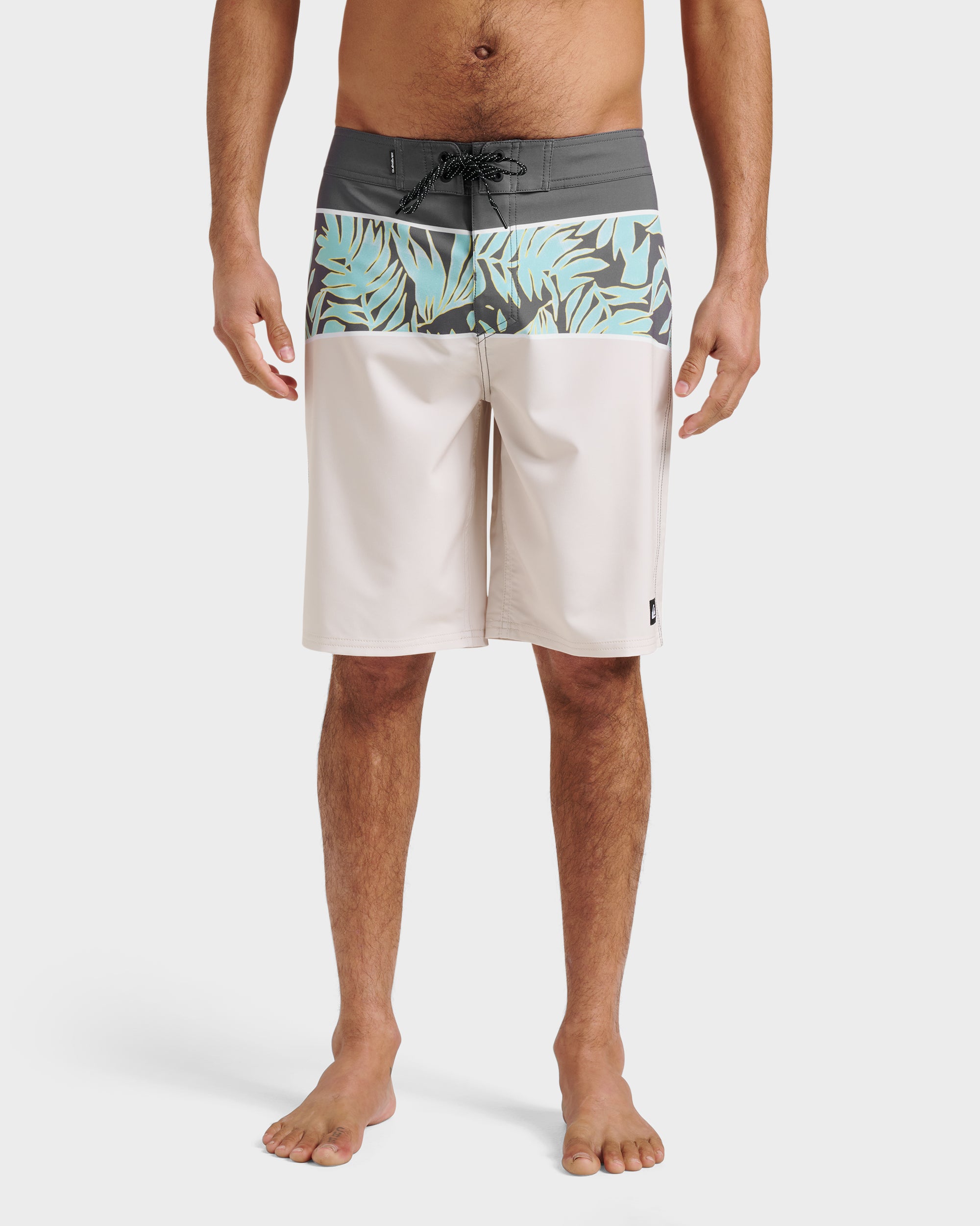Surfsilk-Panel-20"-Boardshorts-Silver-Birch-1